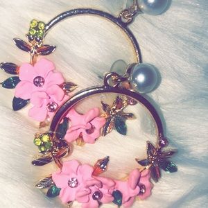 Pearl Floral🌸Earrings
